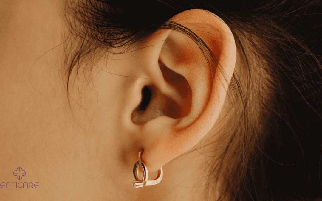 enticare-woman-ear