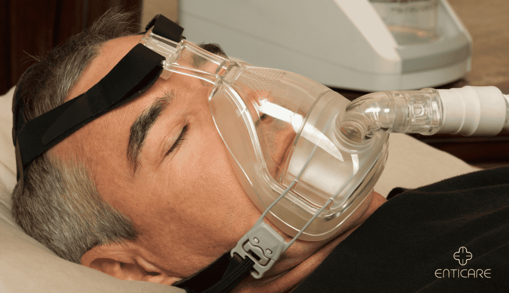 enticare-man-using-cpap
